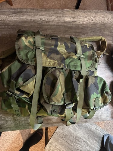 Usgi military medium - medium, woodland